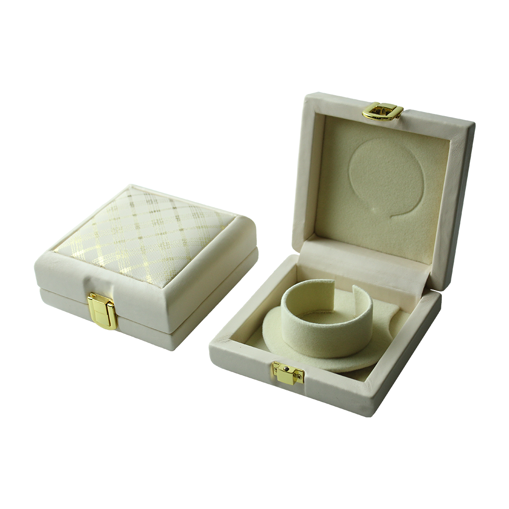 Textured Cream Leatherette Jewelry Boxes