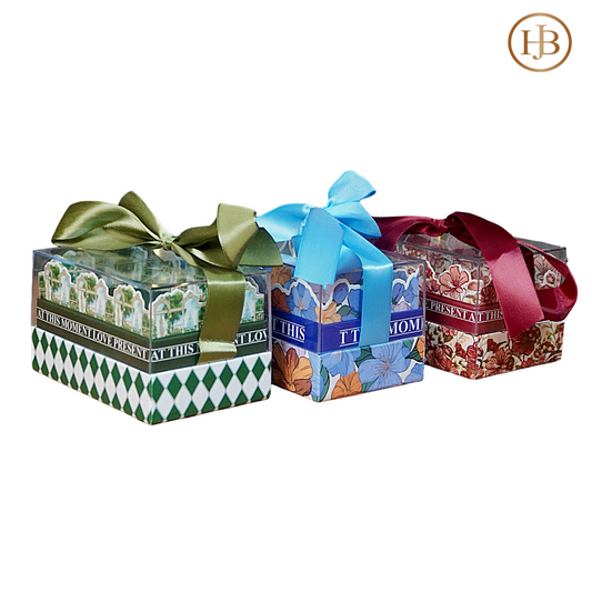 Floral Clear Lid Gift Box – With Ribbon Closure