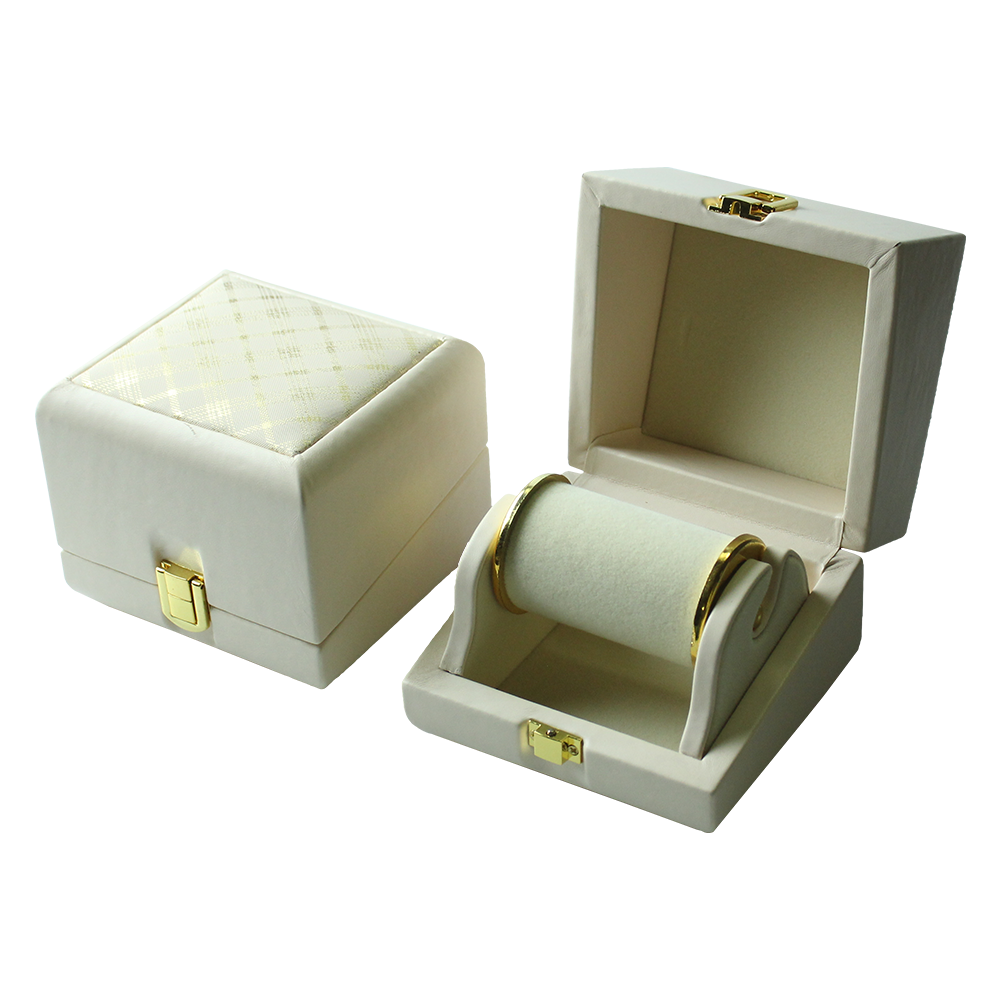 Textured Cream Leatherette Jewelry Boxes