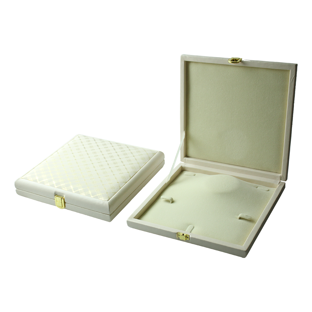 Textured Cream Leatherette Jewelry Boxes
