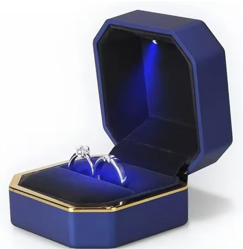 New LED Jewelry Ring Box Velvet Rubber