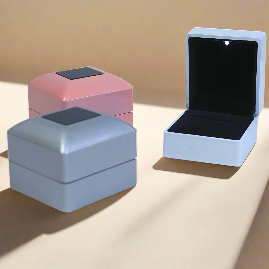 LED Light Glossy Plastic Ring Box