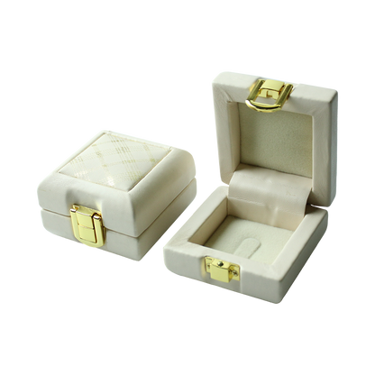 Textured Cream Leatherette Jewelry Boxes