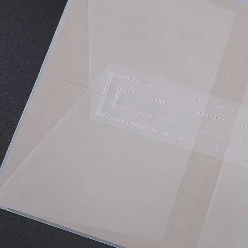 FROSTED LUXE TRANSPARENT GIFT BAGS WITH NATURAL HANDLES
