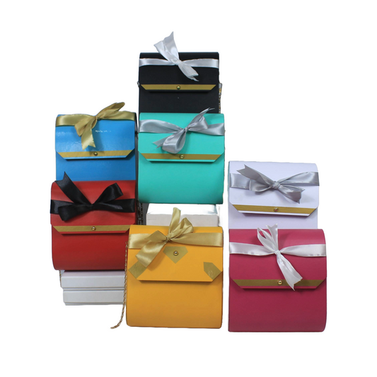 Bag with Chain Strap Gift Box