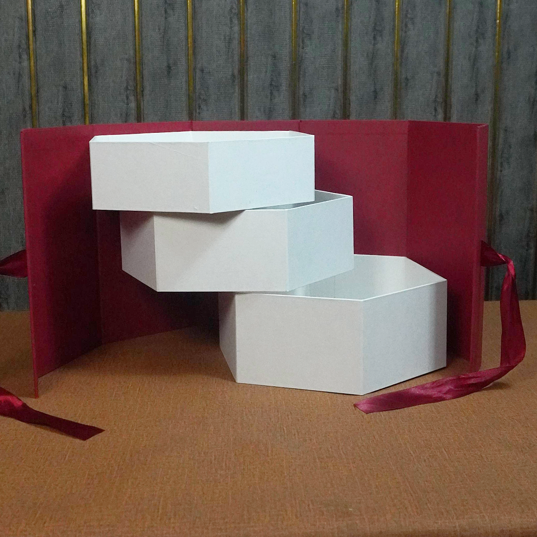 Hexagonal Rotating 3 Shelves Gift Box
