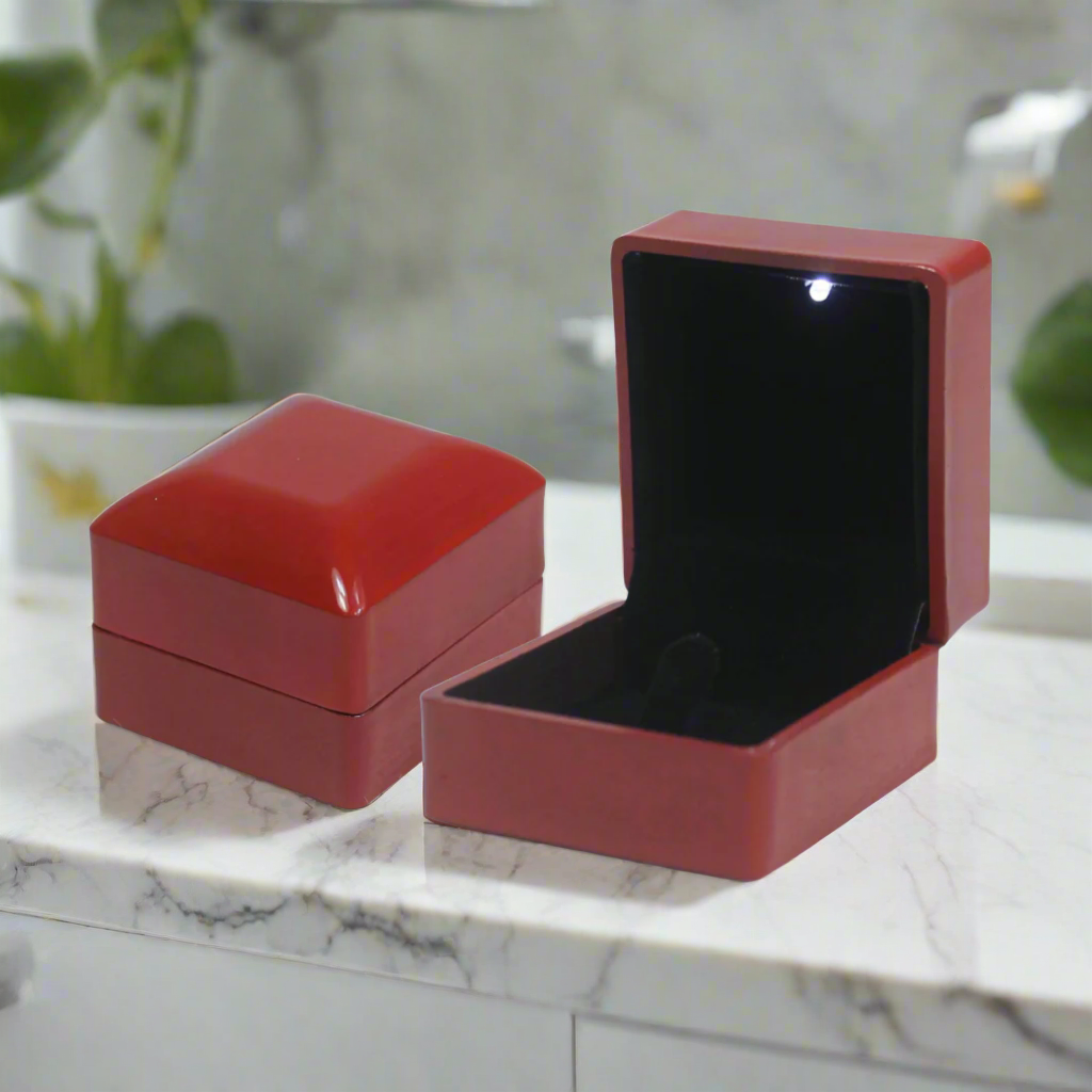 Glossy LED Ring Box
