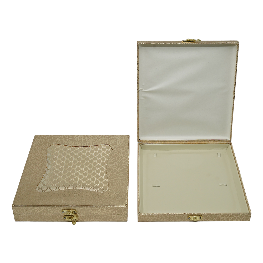 VIP Golden 8x8 Neckless Box