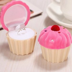 New Born Baby Velvet Cup Cake Ring box